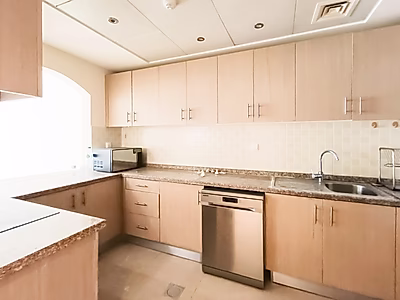 نصف مفروشة 1+مكتب | بورتو أرابيا | الفواتير متضمنة + شهر مجاني