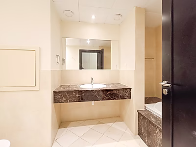 نصف مفروشة 1+مكتب | بورتو أرابيا | الفواتير متضمنة + شهر مجاني