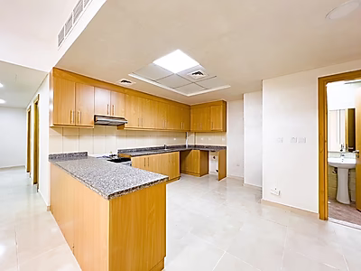 شقة فاخرة للبيع في منطقة فوكس هيلز بمدينة لوسيل مع سند ملكية جاهز