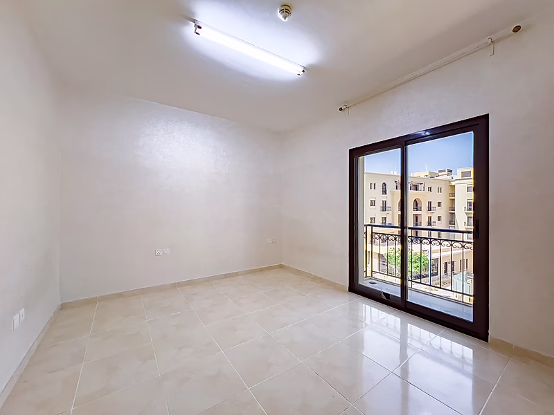 Premium 3-Bedroom Residence in Fox Hills, Lusail – Title Deed Ready - Photo 15