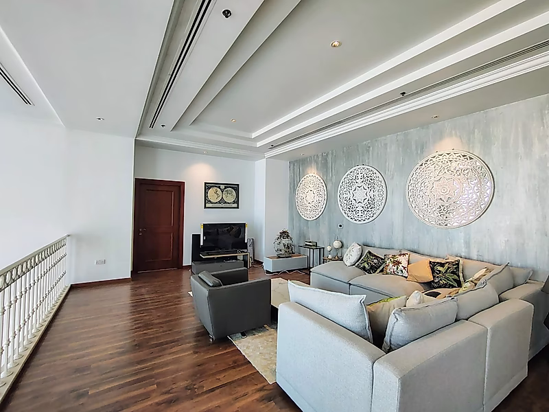 Exquisite 4BR+Maid Penthouse With Panoramic Views In Porto Arabia - The Pearl - Photo 19