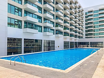 Stunning 1 bedroom | Partial Sea View | Vendôme Mall