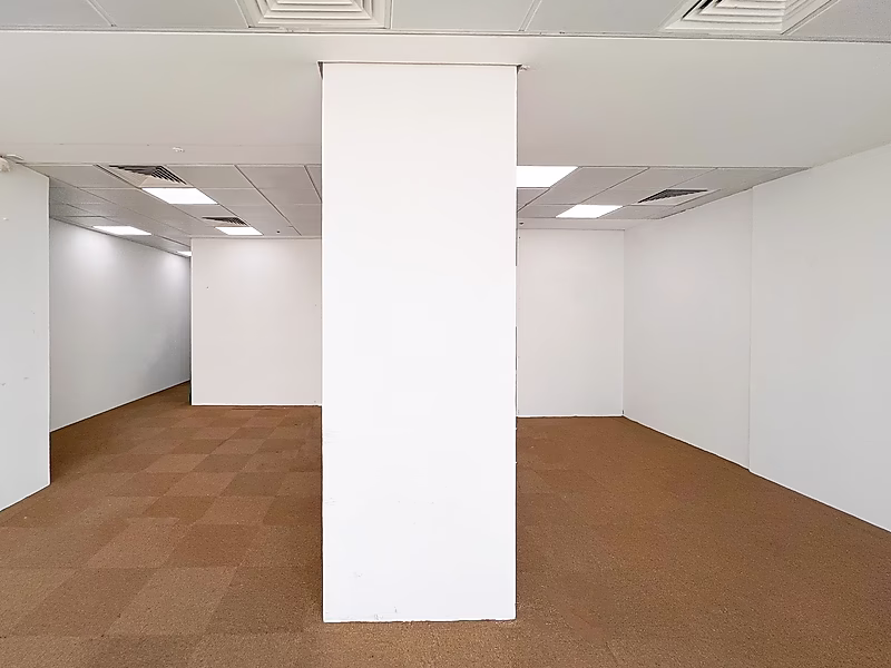 Fitted 80 SQM Office Lusail Marina - Photo 6