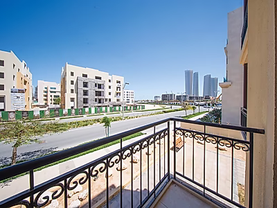 BRIGHT 1-BEDROOM APARTMENT WITH BALCONY IN FOX HILLS