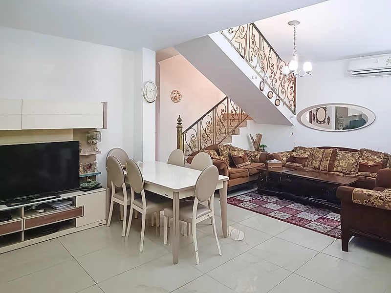 Exquisite 4BR Compound Villa with Garden - Photo 1