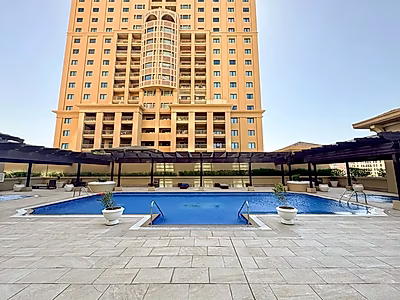 CHIC AND FULLY FURNISHED STUDIO WITH BALCONY IN THE PEARL