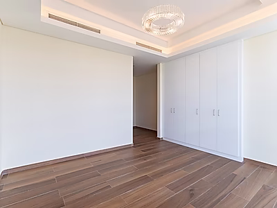 FOR RENT | STUNNING PROMENADE SEA VIEW 2BR+M IN GEWAN ISLAND