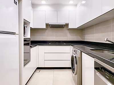 HIGH FLOOR STUDIO IN AL-MUTAHIDA TOWERS VIVA BAHRIYA