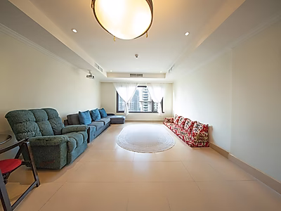 Luxury Living in The Pearl – Feature Tower 1+Office at an Unmatched Price