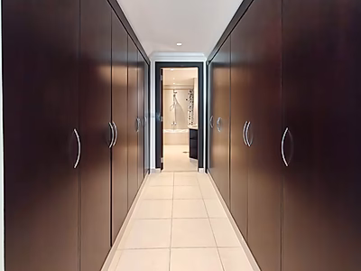 شقة غرفة نوم واحدة واسعة مع شرفة في برج مميز في بورتو أرابيا