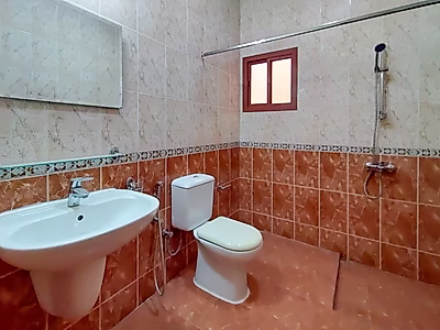 ملاذ معاصر بغرفتي نوم | حياة فاخرة