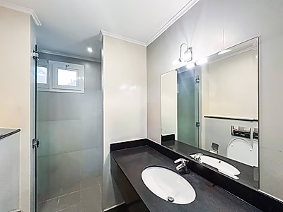 A MONTH FREE! MODERN 1-BR APARTMENT IN GHARAFA