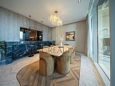 Stylish Duplex with Panoramic Views