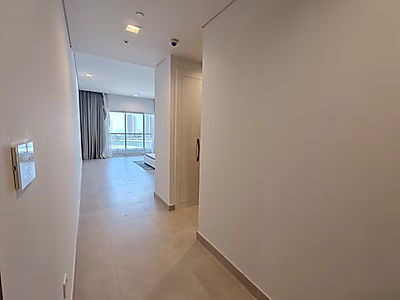 شقة غرفة نوم واحدة مع مساحة تخزين | مفروشة بالكامل | أفضل برج فيفا بحريا | مرافق مميزة | للإيجار