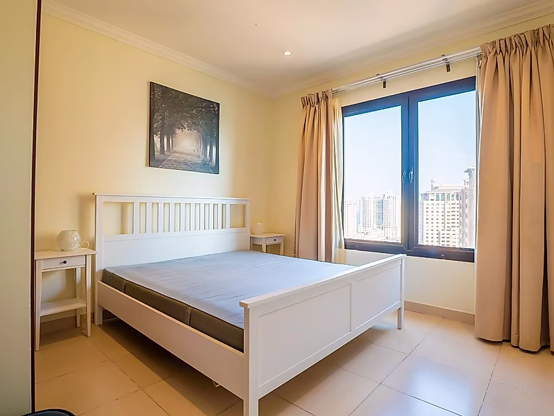 Luxury Living in The Pearl – Feature Tower 1+Office - Photo 5