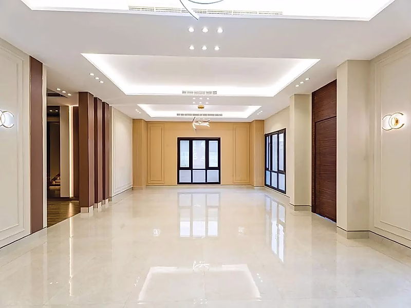 Exquisite 7+BR Villa with Luxe Amenities - Photo 4