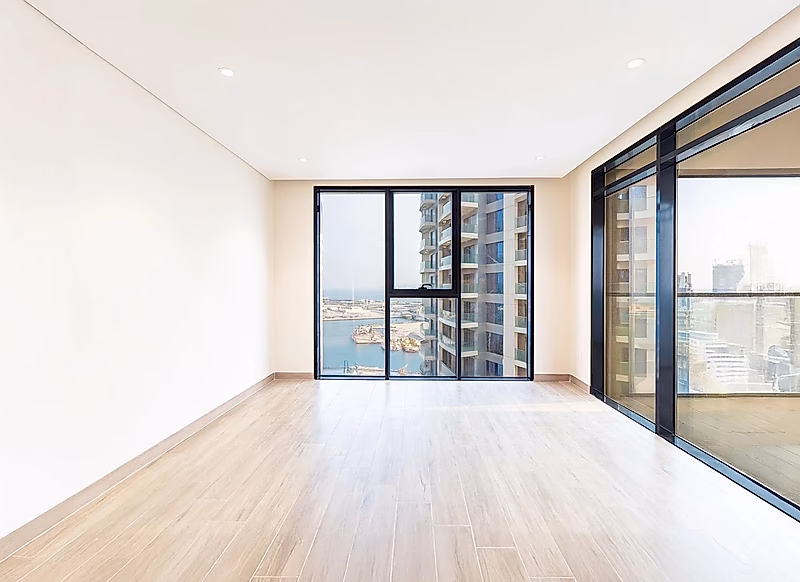 AMAZING 1 BEDROOM APARTMENT | SEA VIEW | SEMI FURNISHED | BILLS INCLUDED - Photo 5