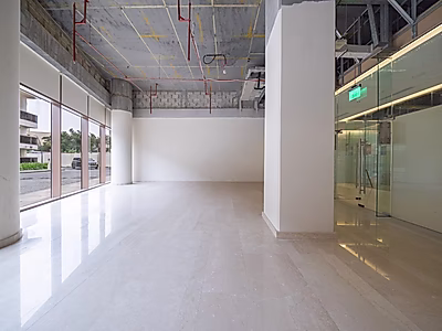 RETAIL BOUTIQUE SPACE | 5★ HOTEL – AL SADD