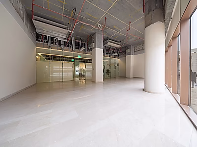 RETAIL BOUTIQUE SPACE | 5★ HOTEL – AL SADD