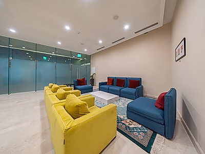 LUXURY RETAIL SPACE FOR LEASE | 5★ HOTEL – AL SADD