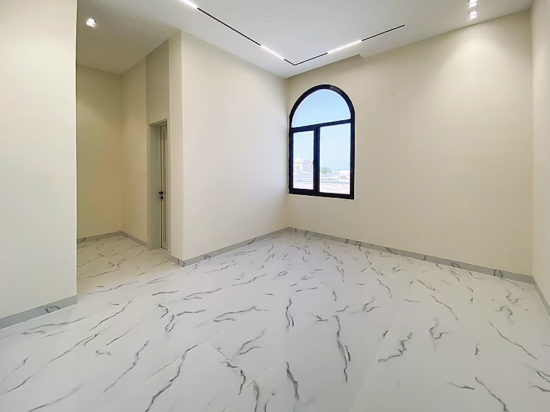 Exquisite Standalone Villa with Modern Design - Photo 6