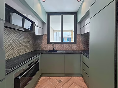 فيلا فاخرة | 5 غرف نوم + خادمة + سائق | بيرل