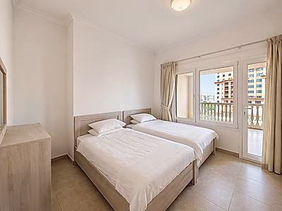 ELEGANT LIVING! COZY 2 BEDROOM WITH PREMIER FINISHES | PORTO