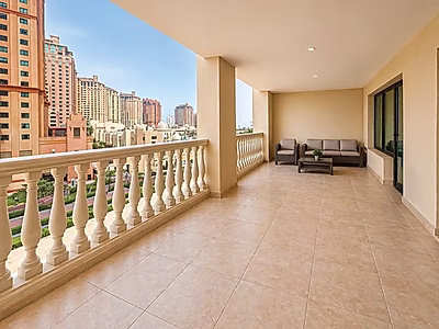 ELEGANT LIVING! COZY 2 BEDROOM WITH PREMIER FINISHES | PORTO