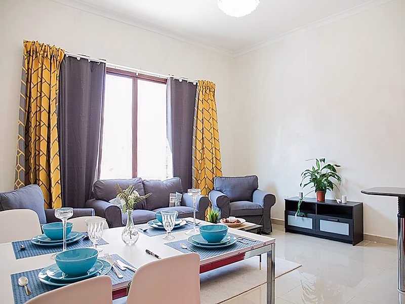 فيلا فاخرة مكونة من 5 غرف نوم | دفع نقدي فوري | ملكية حرة - Photo 1