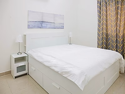 فيلا فاخرة مكونة من 5 غرف نوم | دفع نقدي فوري | ملكية حرة