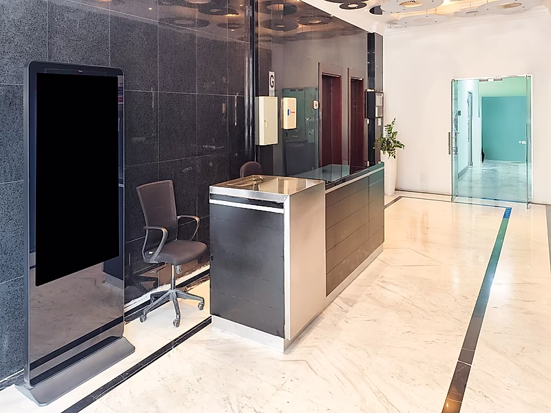 FULLY FITTED FULL FLOOR OFFICE FOR RENT - Photo 2