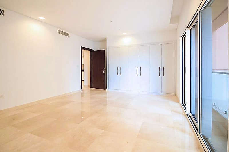Beach View 3BR + Maid Apartment in Viva Bahriya | The Pearl - Qatar - Photo 11