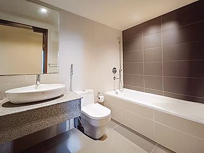 Stunning 3BR Apartment with Luxury Finishes