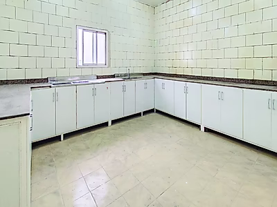 مستودع للإيجار في المنطقة الصناعية القديمة – مساحة مثالية للتخزين والأعمال التجارية