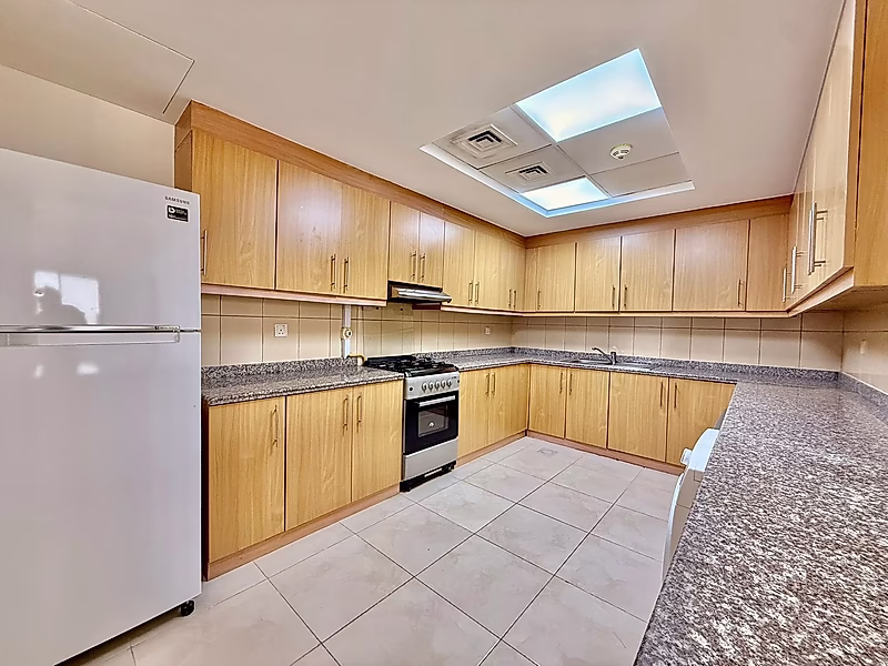 Hot Deal | 3 Bedrooms with Title Deed - Photo 5