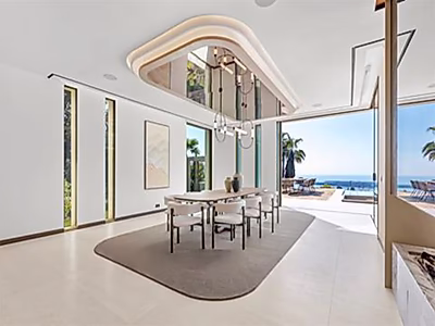 Luxury Contemporary Villa with Panoramic Sea Views – Super Cannes
