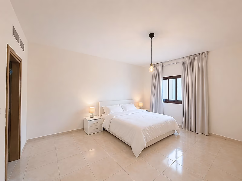 Inc Bills: Luxurious One Bedroom Apartment with Balcony in Damac Piazza, Lusail Fox Hills, Qatar - Photo 1