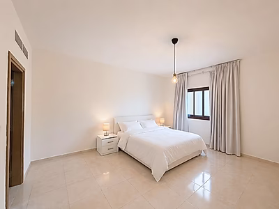 Inc Bills: Luxurious One Bedroom Apartment with Balcony in Damac Piazza, Lusail Fox Hills, Qatar