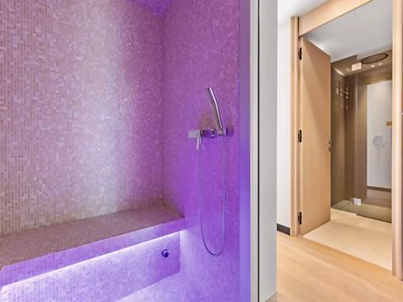 Ultra-Private Luxury Villa with Panoramic Sea Views – Cannes - Photo 11