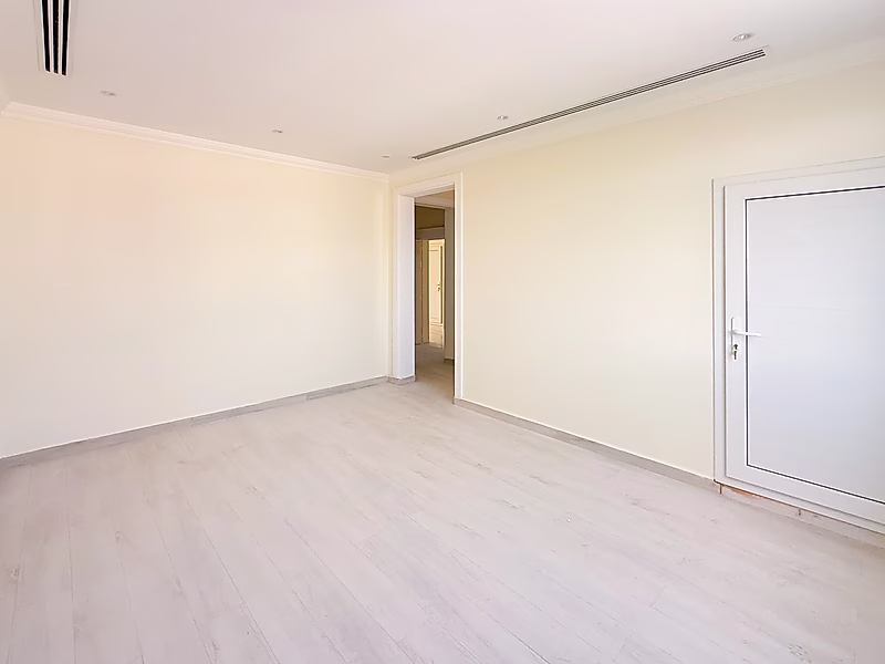 Exquisite 8+ Bedroom Standalone Villa - Photo 3