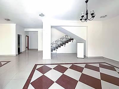 فيلا أنيقة ضمن مجمّع مكوّنة من 5 غرف نوم مع مسبح