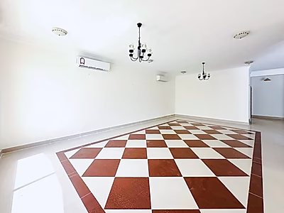 فيلا أنيقة ضمن مجمّع مكوّنة من 5 غرف نوم مع مسبح