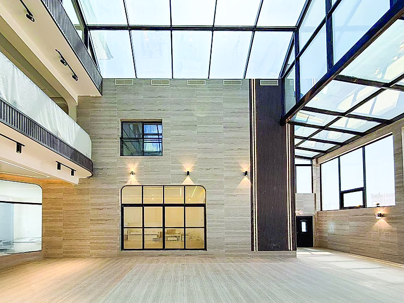 ELEGANT 6BR + MAID VILLA | LUXURIOUS RETREAT - Photo 2