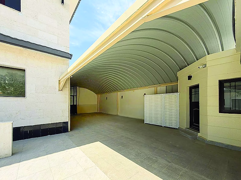 ELEGANT 6BR + MAID VILLA | LUXURIOUS RETREAT - Photo 17