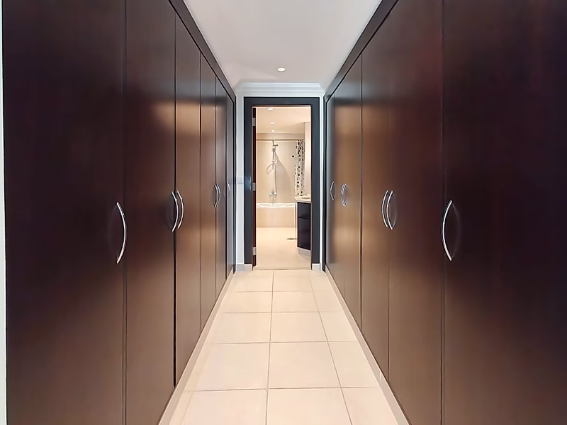 Stunning 1BR with Elegant Finishes | Porto - Photo 5