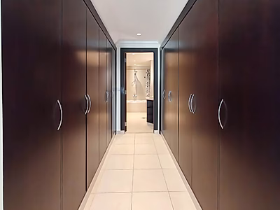 Stunning 1BR with Elegant Finishes | Porto