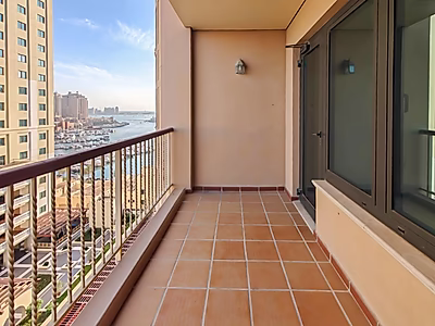 Stunning 1BR with Elegant Finishes | Porto