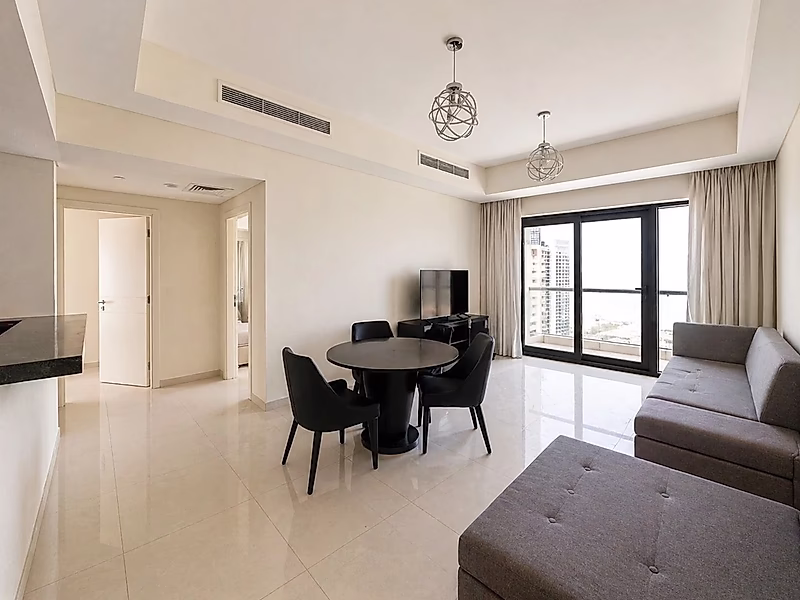 ONE MONTH FREE! MODERN ELEGANCE 2BR APARTMENT | WATERFRONT - Photo 1