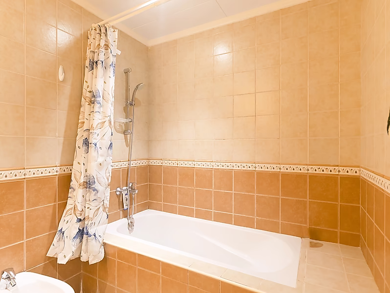 BILLS INCLUDED | FURNISHED 1 BEDROOM | PORTO ARABIA - Photo 7