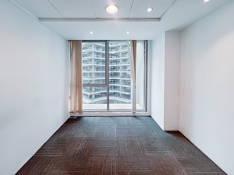 FULLY FITTED 125 SQM OFFICE LUSAIL | HOT DEAL - Photo 3